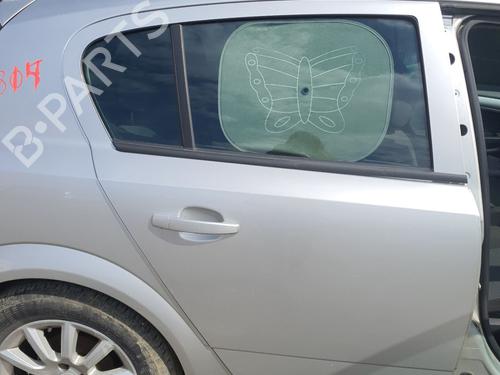 Dør høyre bak OPEL ASTRA H (A04) 1.6 (L48) (105 hp) 24470212
