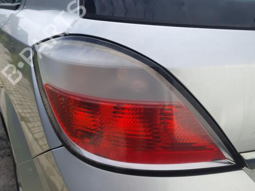 Venstre Baklys OPEL ASTRA H (A04) 1.6 (L48) (105 hp) 24295567