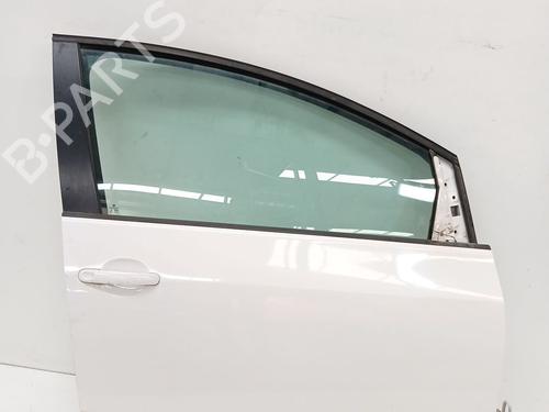 right-front-door-vw-golf-plus-v-5m1-521-2004-2005-2006-2007-2008-2009-2010-2011-2012-2013-29851474 main image