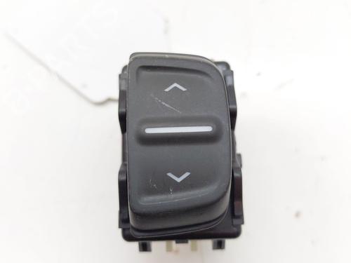 Used Left rear window switch DACIA SANDERO II TCe 90 (B8M1, B8MA, B8AC) (90 hp) 26691762