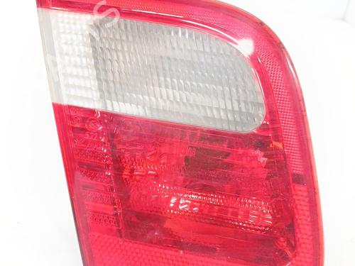 Achterlicht kofferdeksel achterklep links Achterlicht kofferdeksel achterklep links BMW 3 (E46) 318 i (118 hp) 36664862 36664862