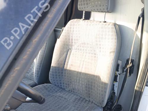 Used Left front seat Left front seat 39074823 39074823