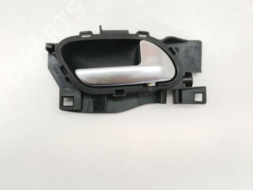 Maniglia interna anteriore destra Maniglia interna anteriore destra PEUGEOT 2008 I (CU_) 1.2 VTi (82 hp) 35819174 35819174