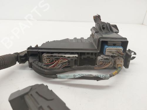 Used Fuse box Fuse box LEXUS IS II (_E2_) 220d (ALE20) (177 hp) 33434268 33434268