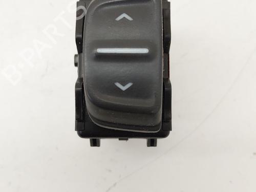 mando-elevalunas-delantera-derecho-dacia-sandero-ii-2012-32328942 main image