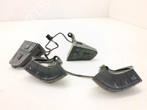 Used Steering wheel controls Steering wheel controls 38646977 38646977
