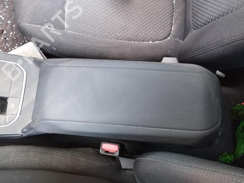 Used Armrest / Center console BMW 1 (F40) 116 d (116 hp) 17912243