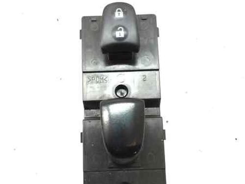 Used Right front window switch NISSAN JUKE (F15) 1.5 dCi (110 hp) 22714903