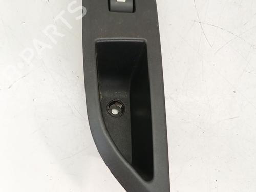 Used Right rear window switch Right rear window switch 38728474 38728474