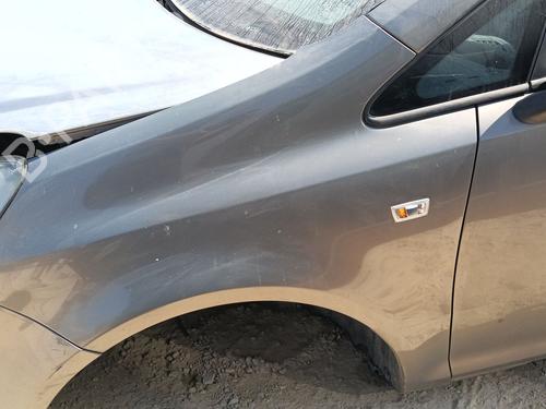 Used Left front fenders Left front fenders 37486445 37486445