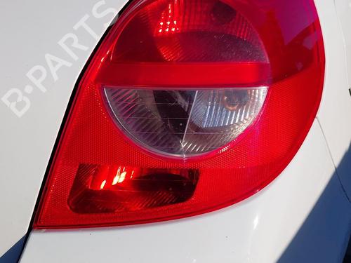 Used Right taillight RENAULT CLIO III (BR0/1, CR0/1) 1.2 16V (BR02, BR0J, BR11, CR02, CR0J, CR11) (75 hp) 31131359