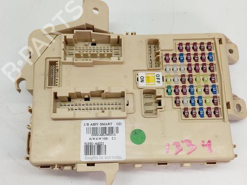 Used Fuse box HYUNDAI i30 (GD) [2011-2025]  30191303