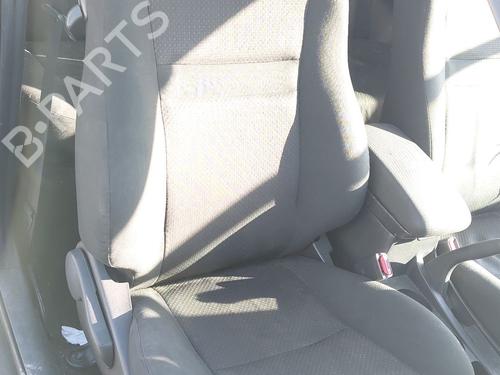 Siège avant droit TOYOTA COROLLA (_E12_) 2.0 D-4D (CDE120R, CDE120L_) (110 hp) 31810719