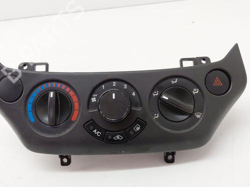 Used Climate control CHEVROLET AVEO Hatchback (T300) 1.4 (101 hp) 29400115