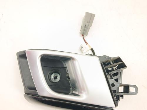 Used Rear left interior door handle Rear left interior door handle 39428985 39428985