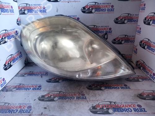 Used Right headlight OPEL VIVARO A Van (X83) [2001-2015]  15972187