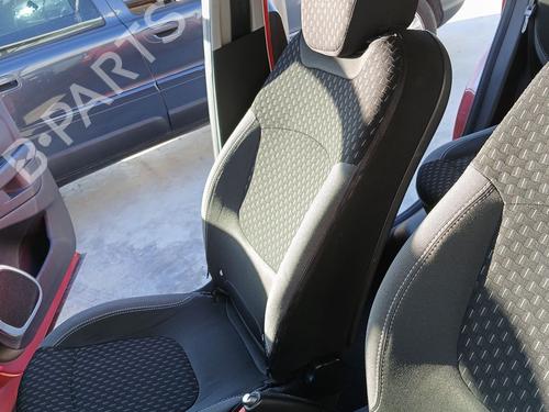 Right front seat RENAULT CAPTUR I (J5_, H5_) 1.2 TCe 120 | BP38107973C16 - Image 3