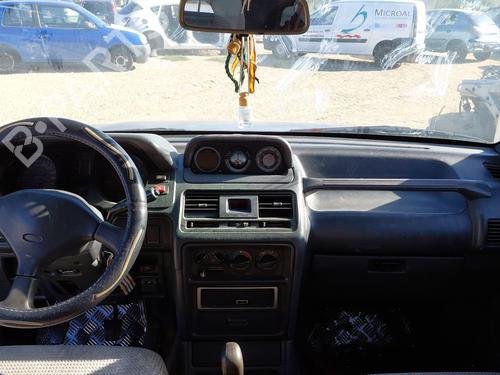 Dashboard MITSUBISHI PAJERO II (V3_W, V2_W, V4_W, V5_W) 2.5 TD 4WD (V24W) (99 hp) 30615310