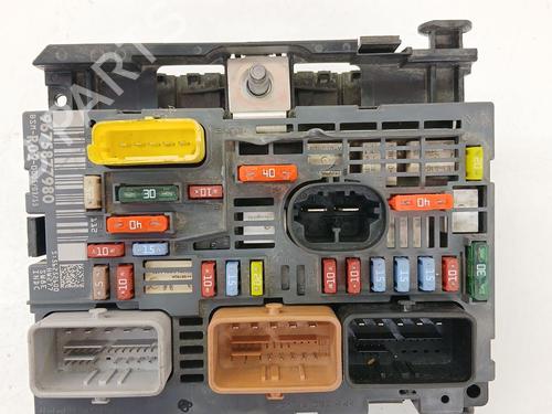 Used Fuse box Fuse box PEUGEOT 5008 (0U_, 0E_) 1.6 16V (120 hp) 36353197 36353197