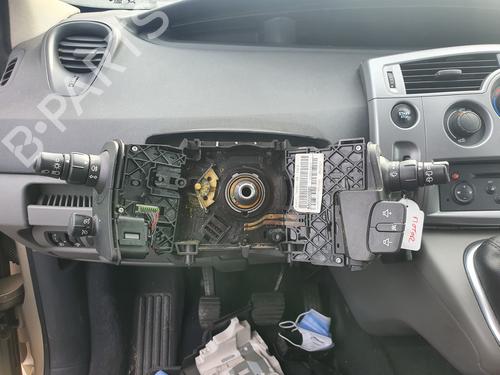 Used Switch RENAULT SCÉNIC II (JM0/1_) 1.6 16V (JM1R) (112 hp) 25900421