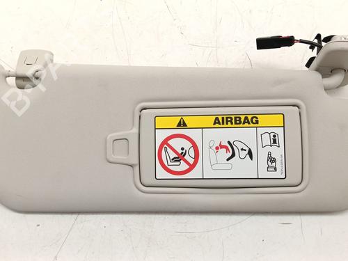 right-sun-visor-jaguar-i-pace-x590-2018-36865460 main image