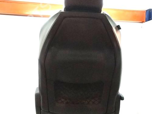 Right front seat PEUGEOT 3008 II SUV (MC_, MR_, MJ_, M4_) 1.2 THP/ PureTech 130 (MRHNSM, MRHNSU, MRHNSJ, MRHNYW,... | BP15978428C16 