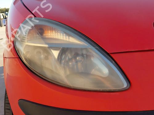 Faro derecho LANCIA YPSILON (843_) 1.4 16V (843.AXC11, 843.AXC1B, 843.AXC1A) (95 hp) 28620582