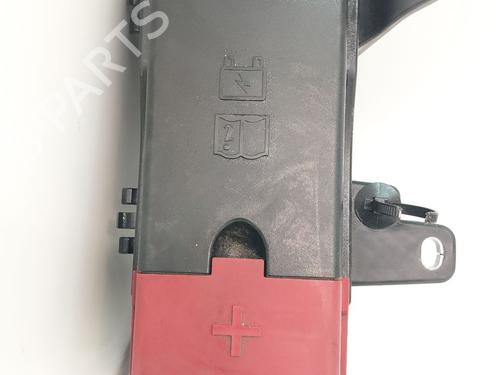 Fuse box JAGUAR XE (X760)  | BP30194105E1 