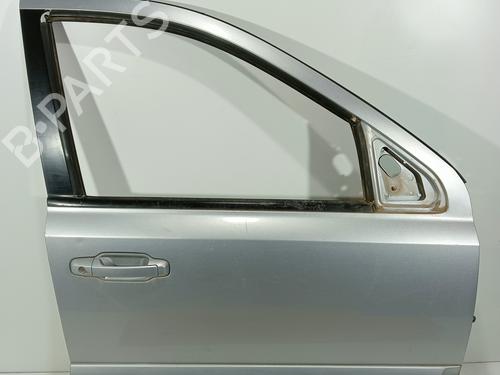 Used Right front door KIA SORENTO I (JC) 2.5 CRDi (170 hp) 16739109