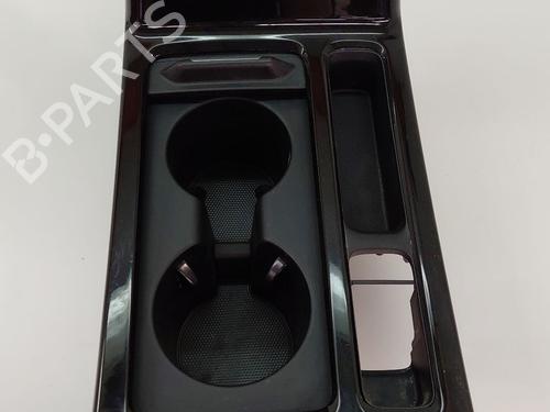 Used Middle console KIA XCEED (CD) 1.5 T-GDi MHEV (160 hp) 29808529