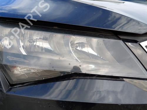 Scheinwerfer rechts für SKODA SUPERB III (3V3) 2.0 TDI (150 hp) 29926409