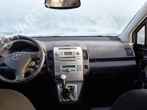 Right front seat TOYOTA COROLLA Verso (ZER_, ZZE12_, R1_) 2.2 D-4D (AUR10_, AUR10R) | BP31992568C16 