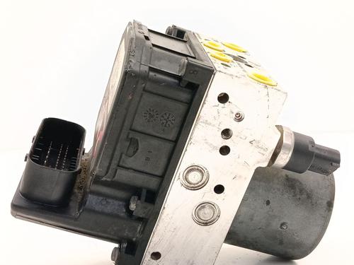 abs-pump-toyota-avensis-_t25_-2003-2004-2005-2006-2007-2008-31063087 main image