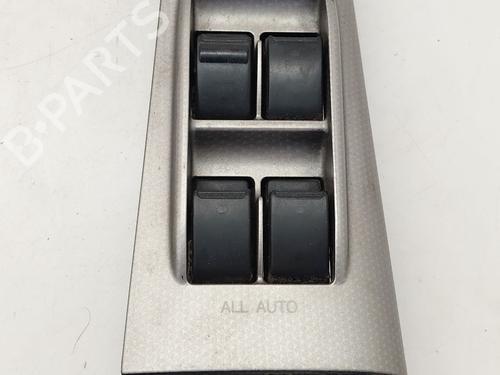 Used Left front window switch TOYOTA COROLLA (_E12_) 2.0 D-4D (CDE120R, CDE120L_) (110 hp) 31131376