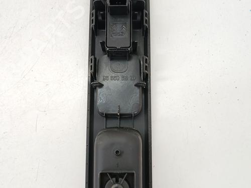 Right front window switch PEUGEOT 5008 (0U_, 0E_) 1.6 16V | BP36338093I26 - Image 2