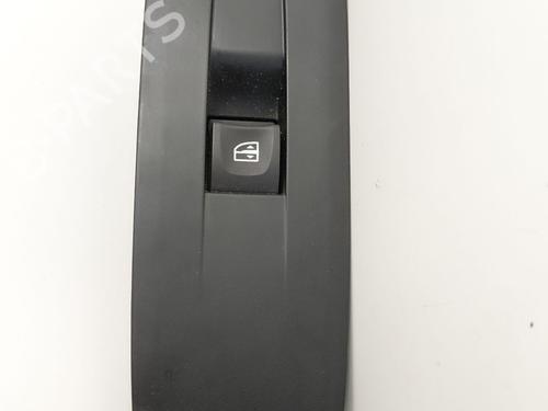 Used Right front window switch RENAULT MEGANE IV Grandtour (K9A/M/N_) E-TECH 160 (K9NH) (158 hp) 31025983