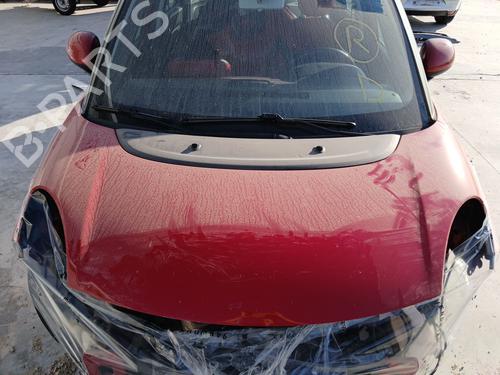 hood-fiat-500l-351_-352_-2012-36664808 main image