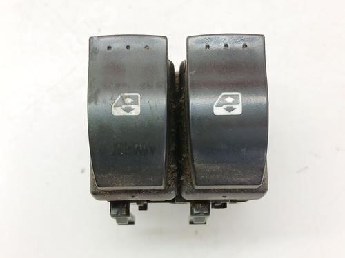 Used Right front window switch Right front window switch RENAULT SCÉNIC II (JM0/1_) 1.5 dCi (JM1F) (86 hp) 34059107 34059107