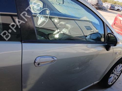 Porta anteriore destra Porta anteriore destra FIAT GRANDE PUNTO (199_) 1.3 D Multijet (199.AXD11, 199.AXD1A, 199.AXD1B,... (90 hp) 37535652 37535652