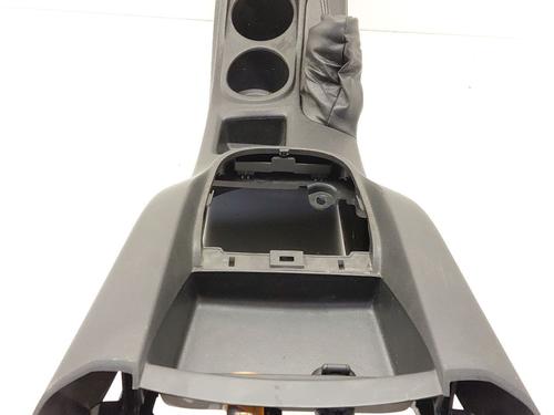 Used Armrest / Center console CITROËN C4 II (NC_) 1.6 HDi 90 (92 hp) 32449640