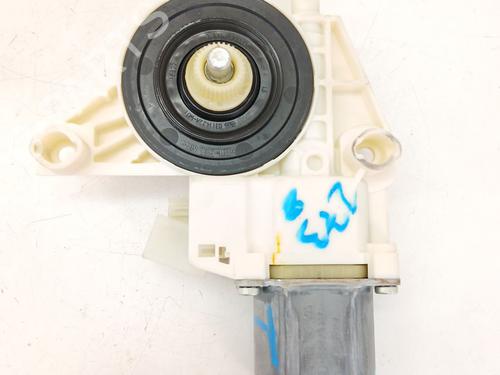 left-rear-window-motor-mercedes-benz-c-class-w204-2007-2008-2009-2010-2011-2012-2013-2014-2015-36075563 main image