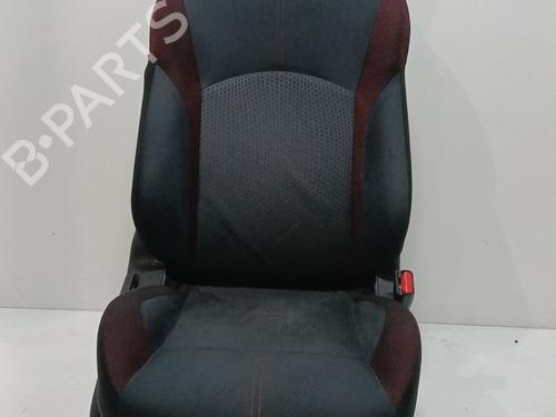 Stoel rechts voor NISSAN JUKE (F15) 1.2 DIG-T (115 hp) 31356881