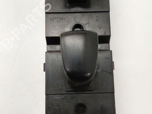 Used Right front window switch NISSAN JUKE (F15) 1.2 DIG-T (115 hp) 31590070