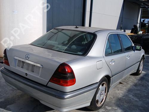 Used Rear right lock Rear right lock MERCEDES-BENZ C-CLASS (W202) C 200 CDI (202.134) (102 hp) 33540452 33540452