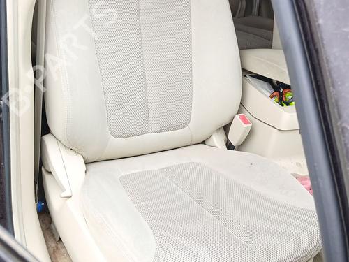 Stol høyre foran Stol høyre foran HYUNDAI SANTA FÉ II (CM) 2.2 CRDi 4x4 (155 hp) 33980663 33980663