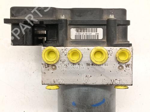 Bremsaggregat ABS für PEUGEOT 308 I (4A_, 4C_) 1.6 HDi (90 hp) 31792942