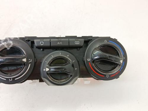 Used Climate control Climate control 38724679 38724679