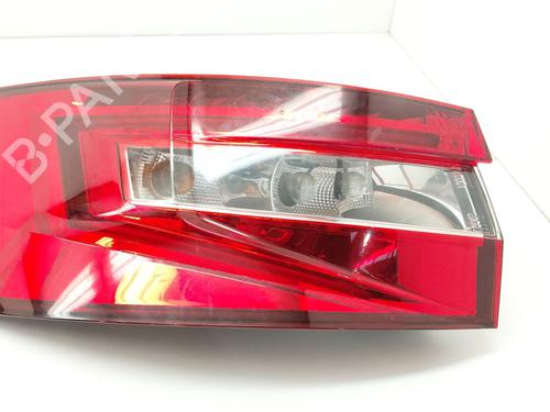 Piloto trasero izquierdo SKODA SUPERB III (3V3) 2.0 TDI (150 hp) 29924357