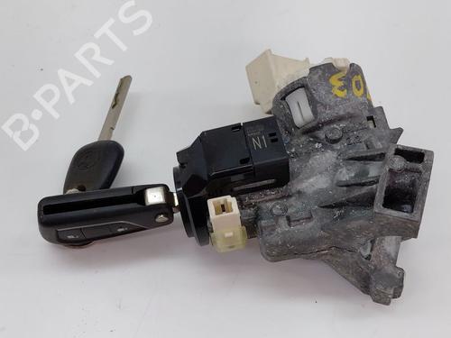 Used Ignition barrel TOYOTA YARIS (_P13_) 1.3 (NSP130_, NSP130) (99 hp) 30287965