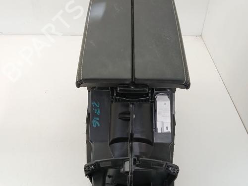 Armlæn Armlæn PEUGEOT 3008 II SUV (MC_, MR_, MJ_, M4_) 2.0 BlueHDi 136 (136 hp) 35793796 35793796